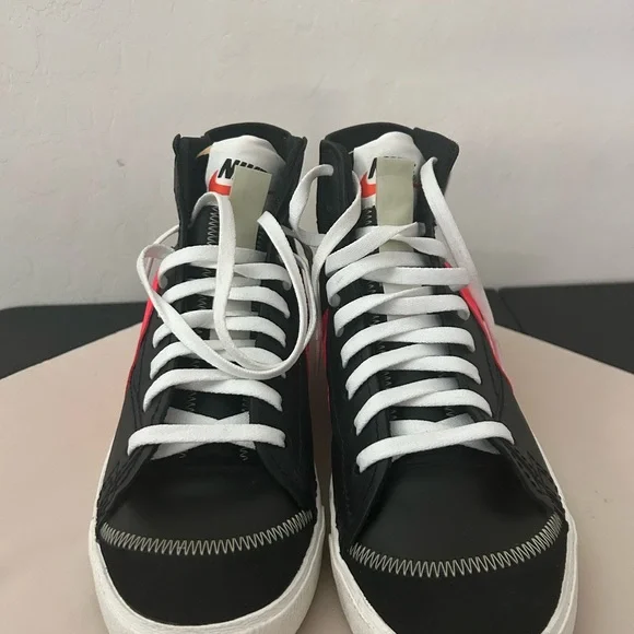 Size 12 - Nike Blazer '77 Jumbo Mid Black Bright Crimson - Picture 2 of 7
